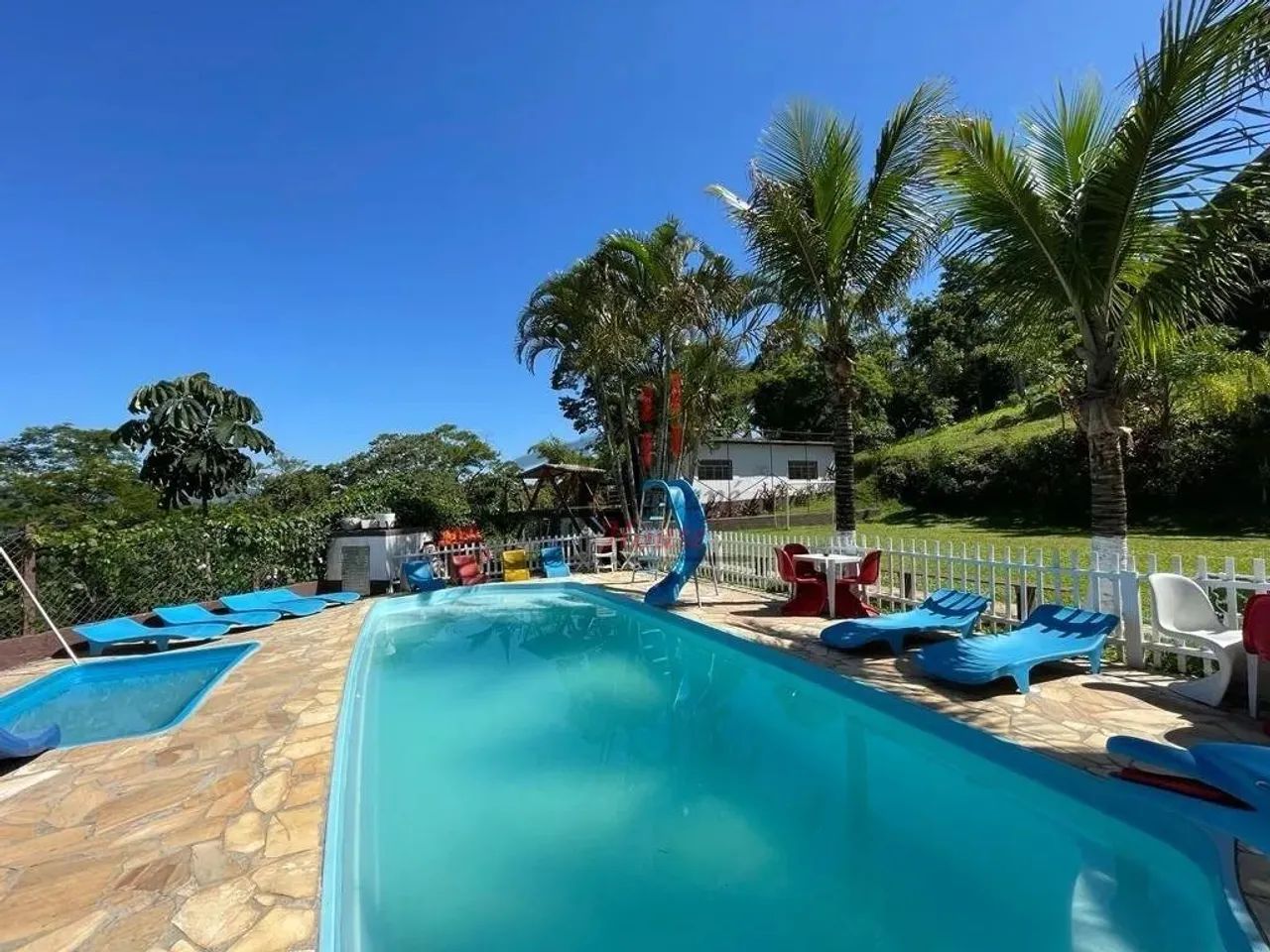 Chácara Arujá Plana com 6.326,00 m² Murada - Foto 4