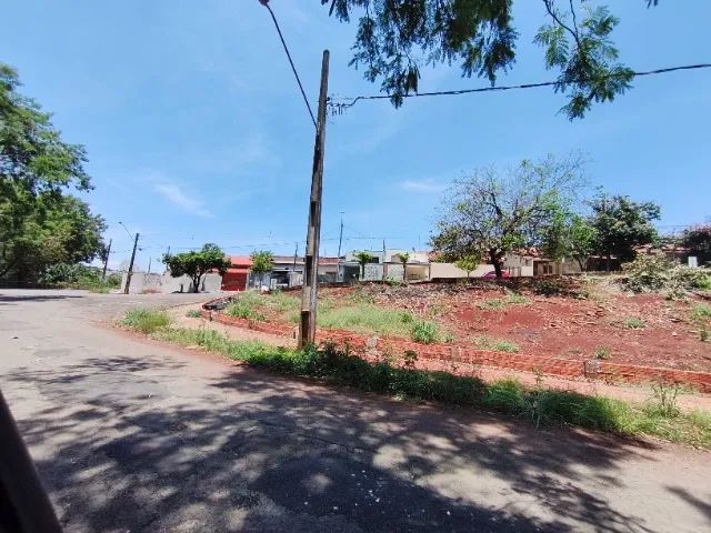 Terreno com 486 m2 em rua principal - Foto 5