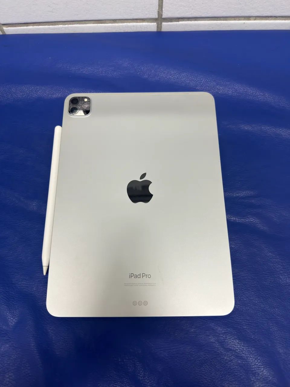 iPad Pro 11 - M2 128GB + Apple Pencil + Teclado - Foto 2