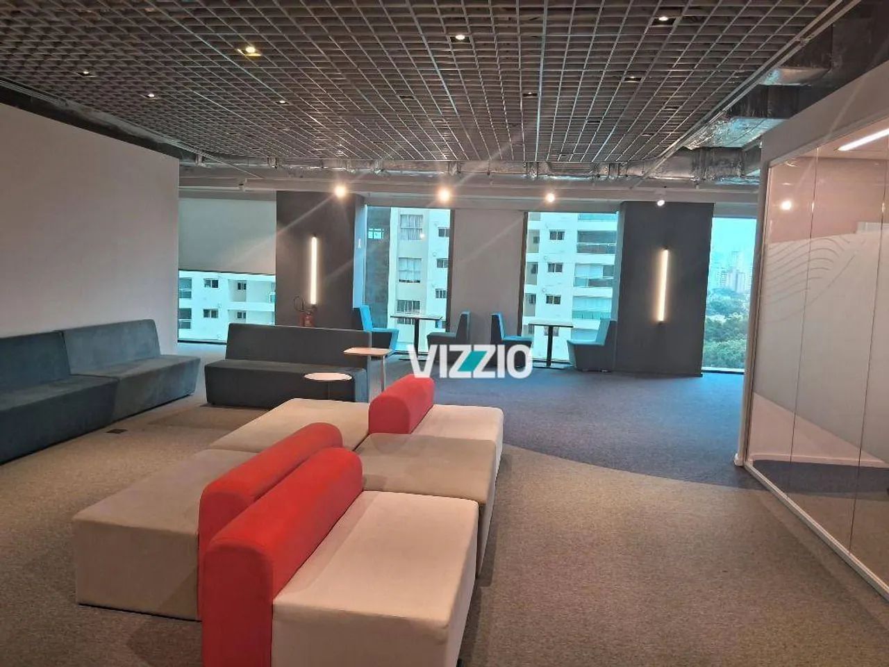 Excelente oportunidade mobiliada para locação em edifício triplo AAA, com 2.098,68m² - Bro - Foto 4
