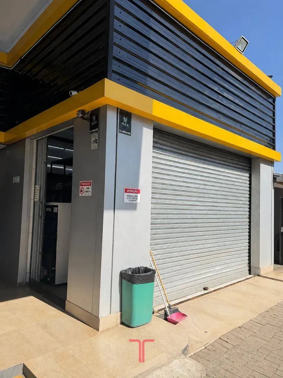 Loja em posto de gasolina, Uberaba, Curitiba, PR