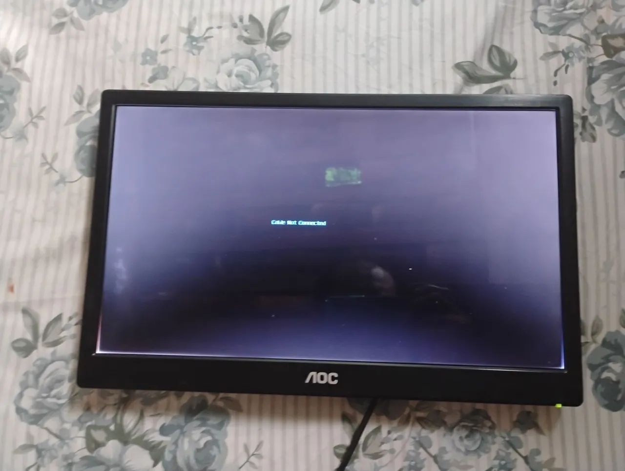 Monitor led aoc 16 polegadas funcionando perfeitamente posso entregar no metrô do imbuí  - Foto 2