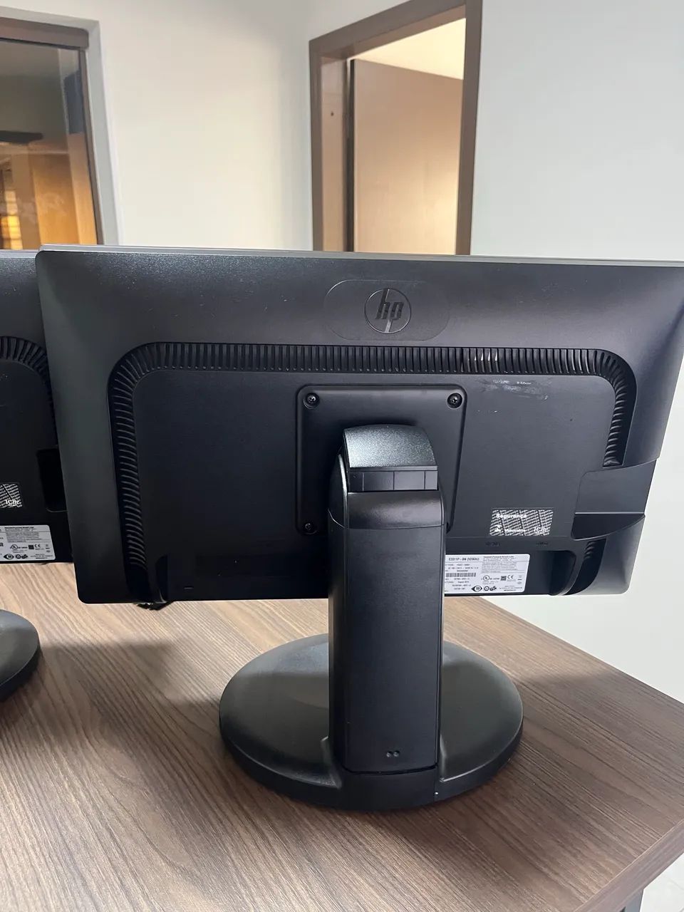 Monitor HP - 2 unidades - Foto 2