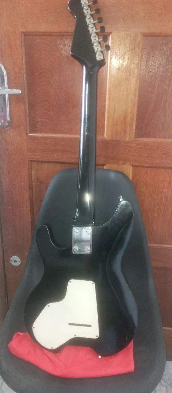 Guitarra Jennifer Usada - Foto 2