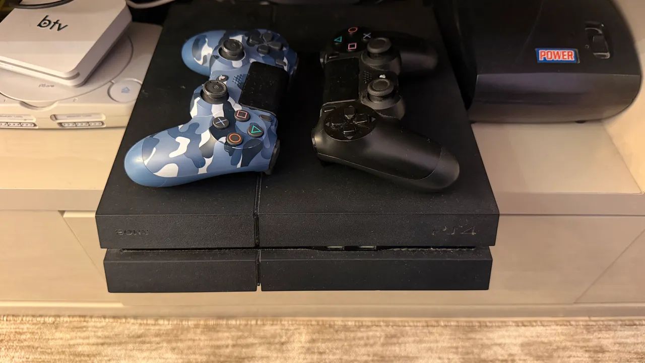 PS4
