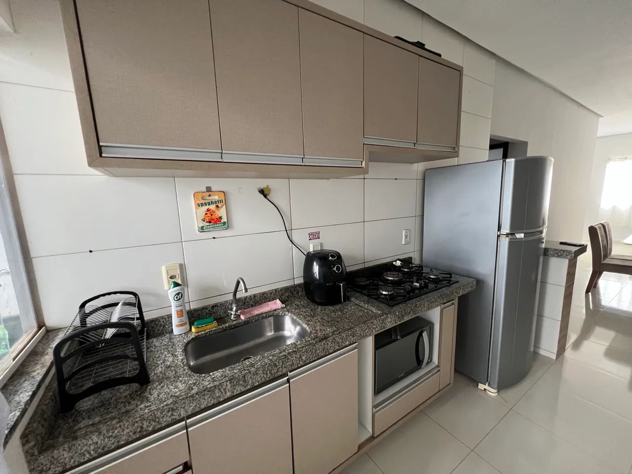 Casa em condomínio mobiliada - Foto 3