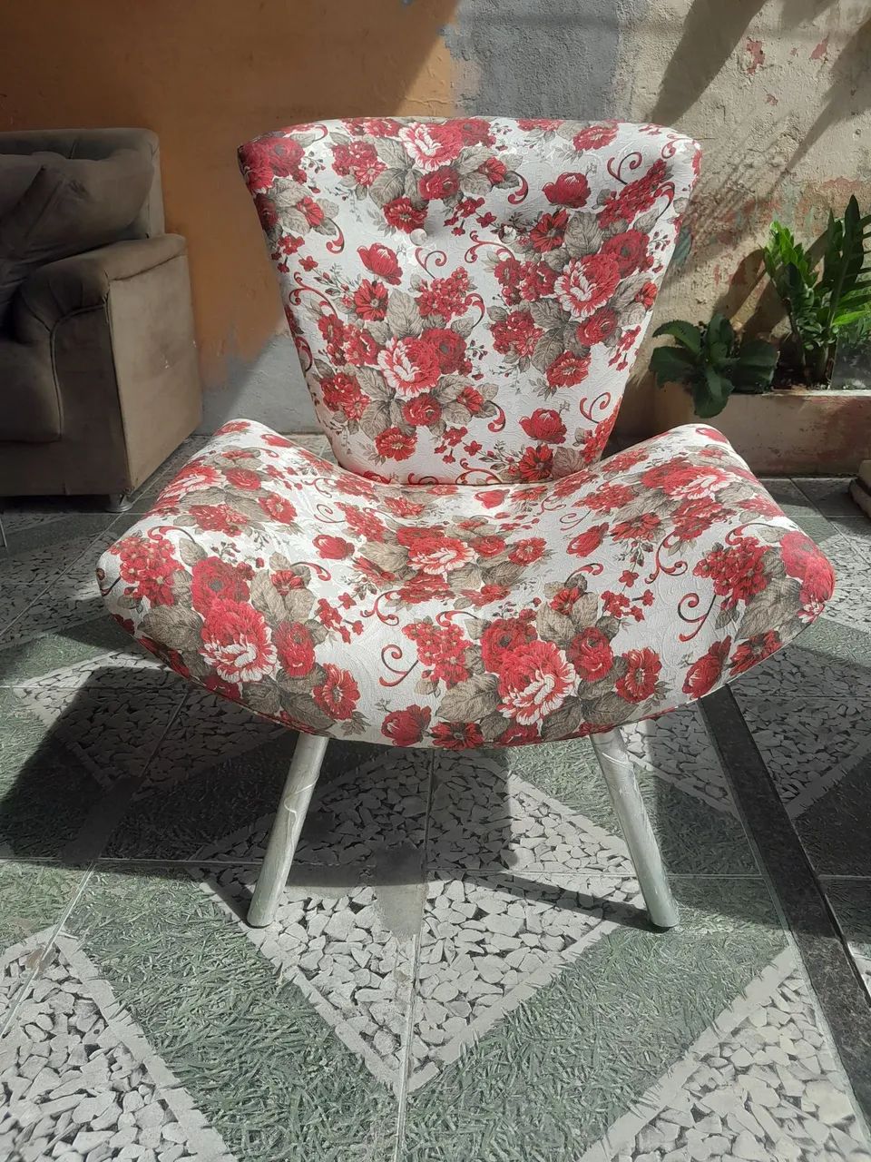 Vendo 01 poltronas $ 250.00