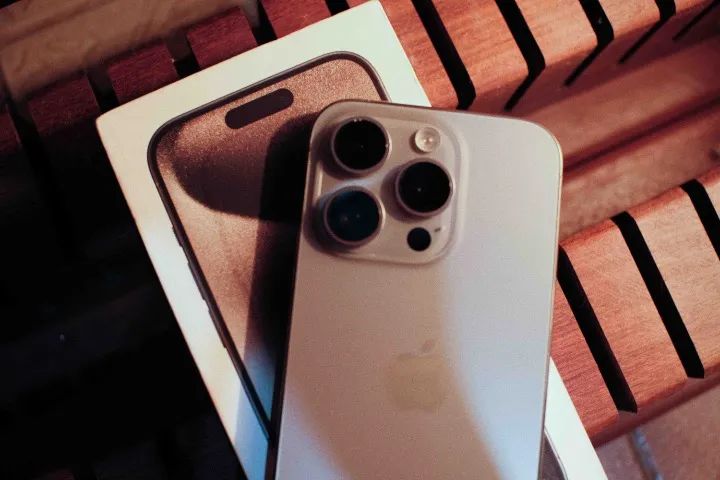 Iphone 15 Pro - 128gb - Foto 2