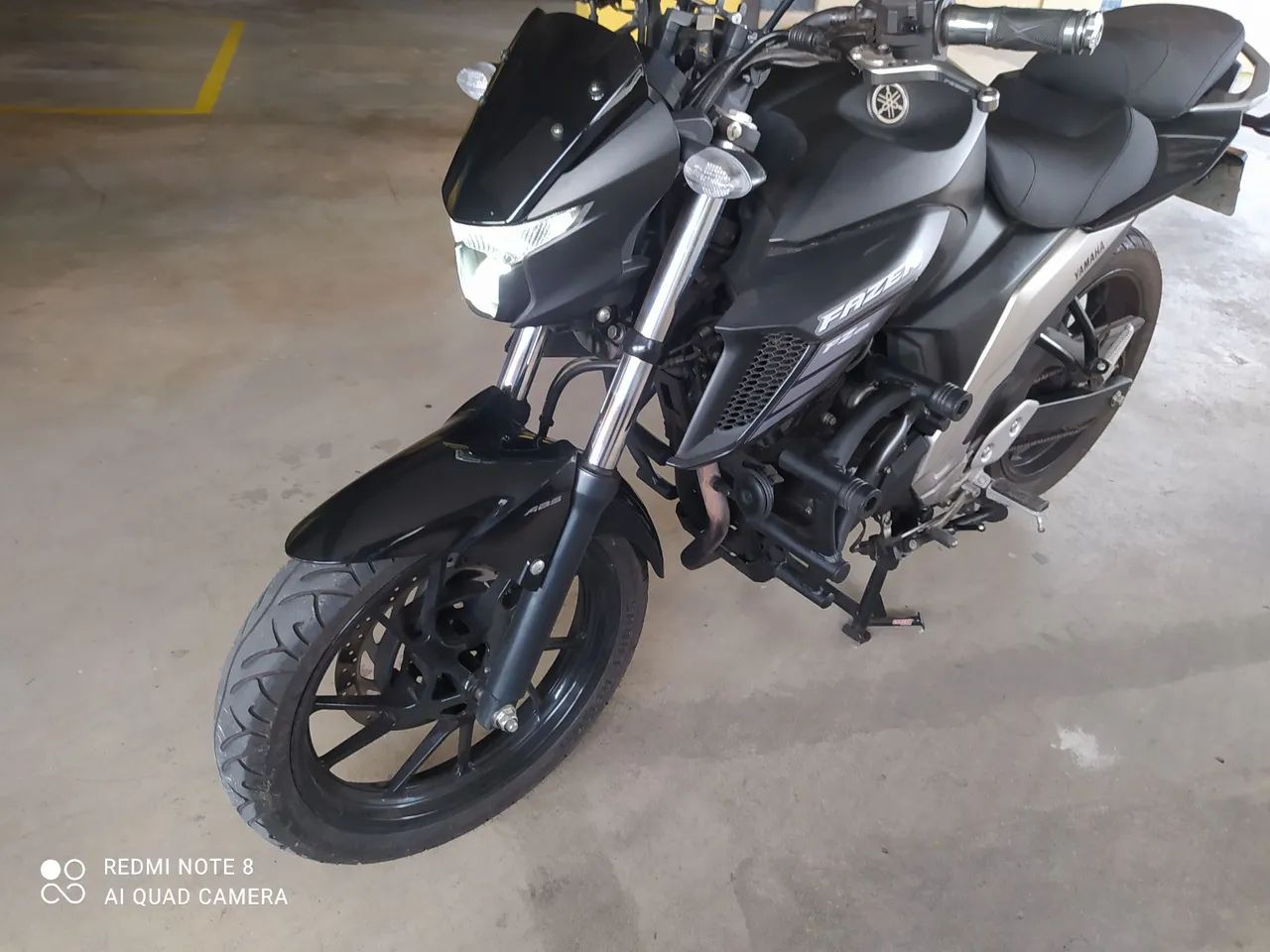 Yamaha FZ 25/2023 único dono 