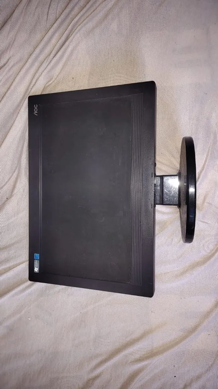 Monitor AOC 15" LCD 519SW + cabos- 30$ - Foto 2