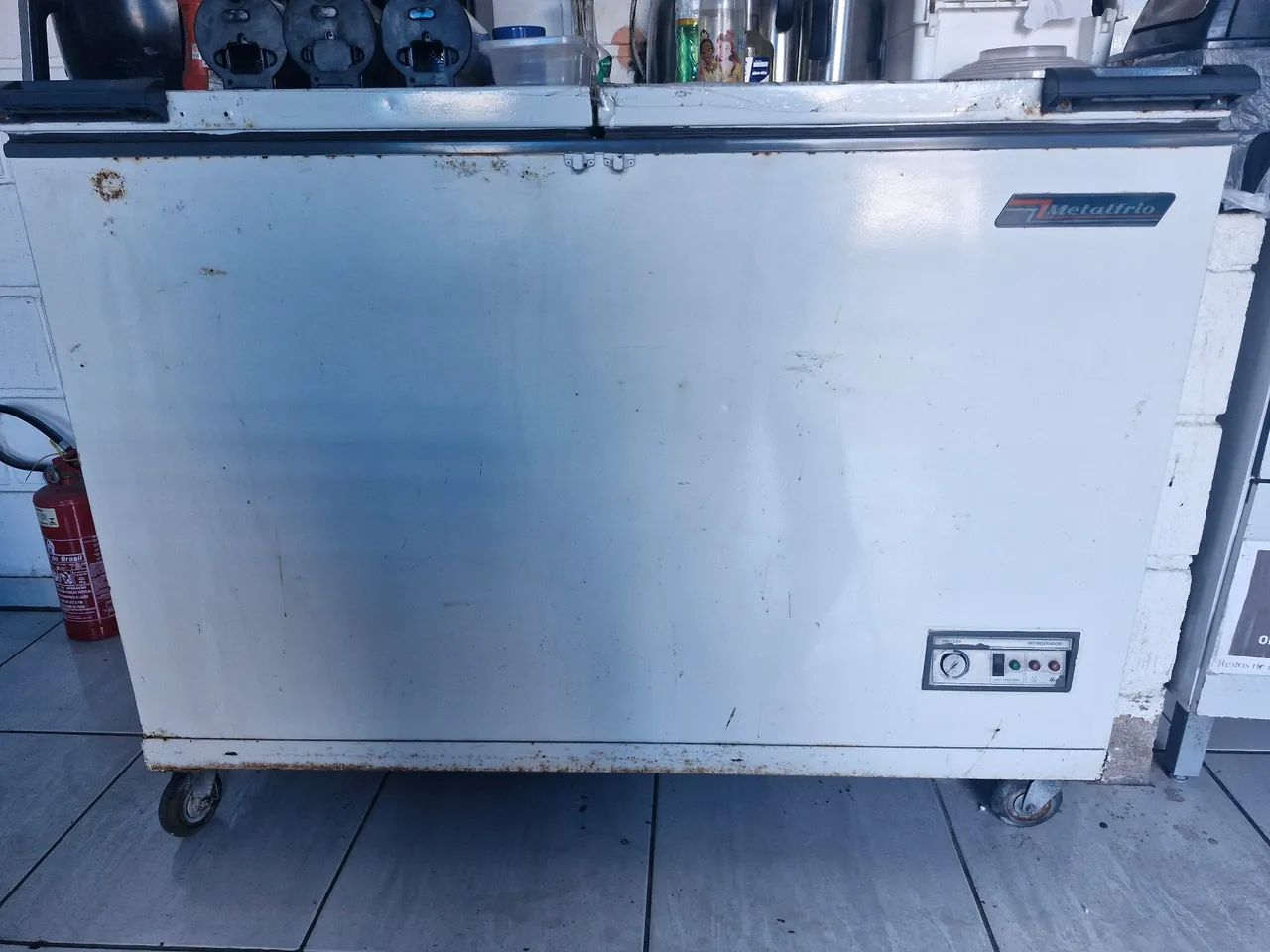 Freezer horizontal