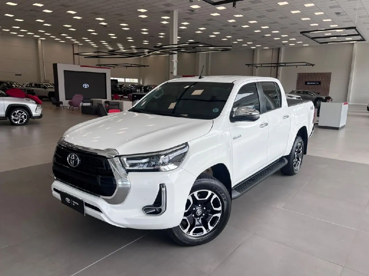 Toyota Hilux CD 4X4 2.8 DIESEL AUT. 2025