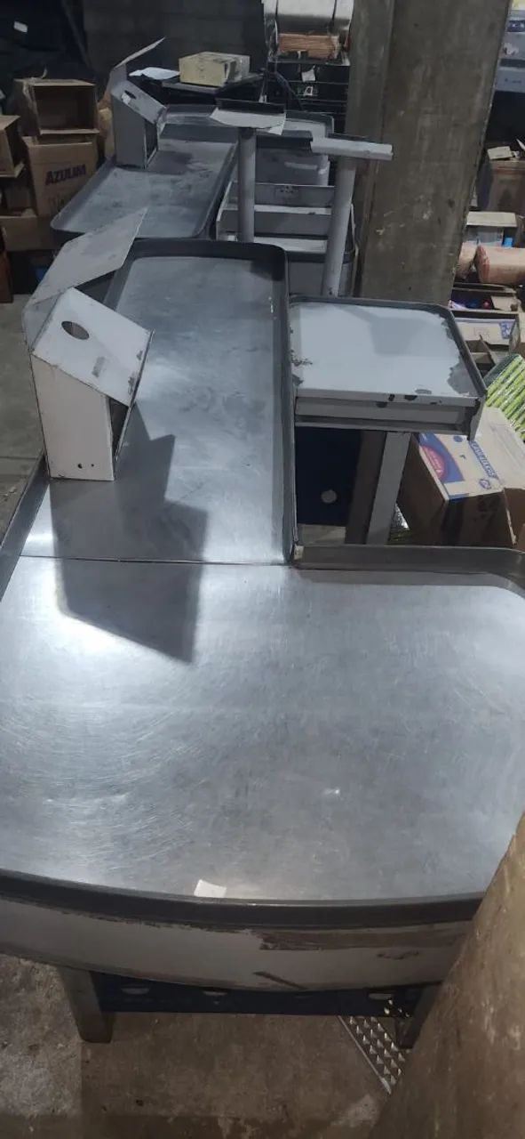 balcão de checkout de supermercado - Foto 4