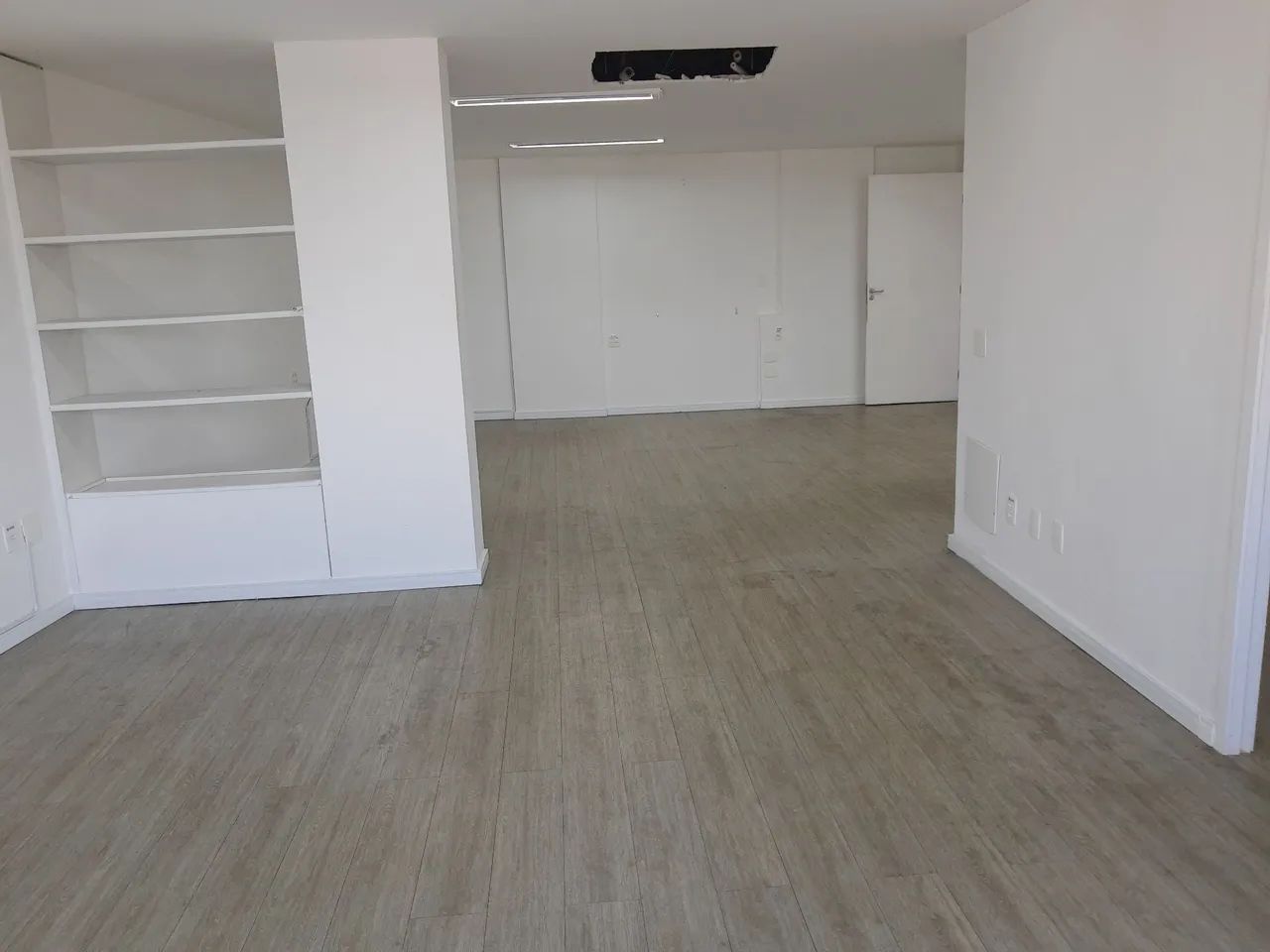 Excelente sala comercial com 176m a na Pituba  - Foto 4