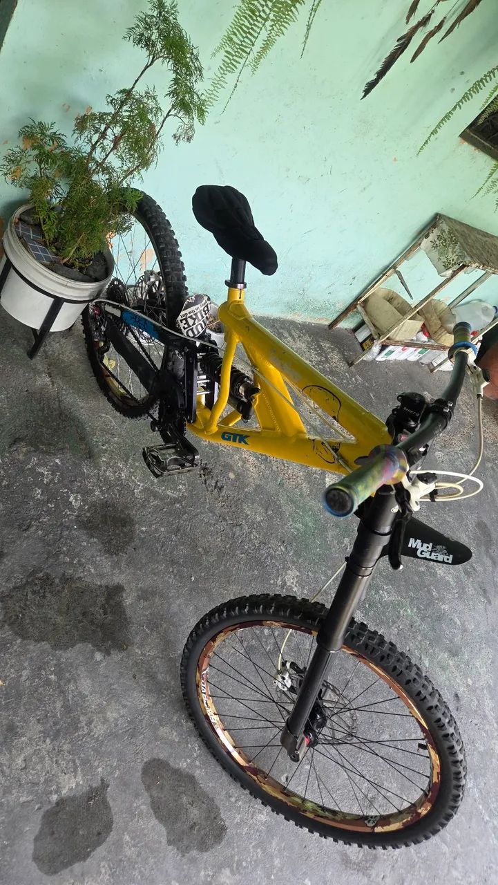 V/T BIKE GTK SPANKED 26 DH  - Foto 4