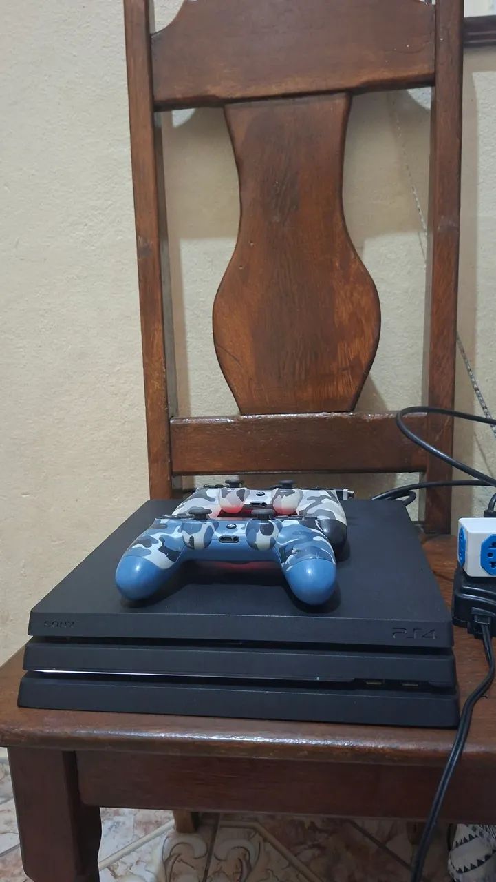 Ps4 pro 1TB - Foto 3