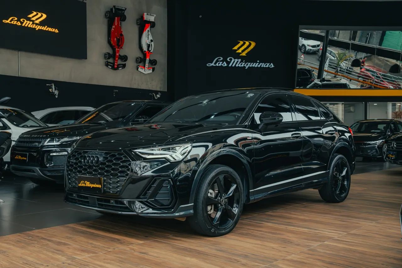 Audi Q3 SPB Perf. Black 2.0 TFSI Tipt. Quat. 2022