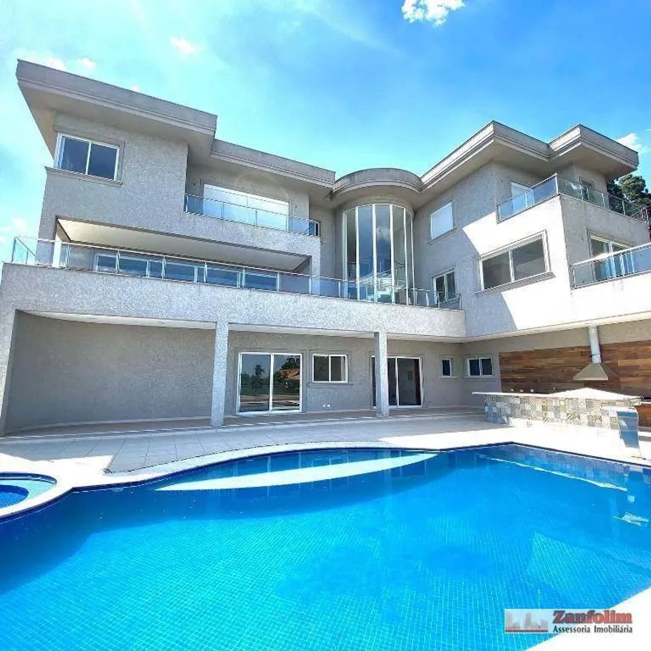 Mansão com vista linda!!