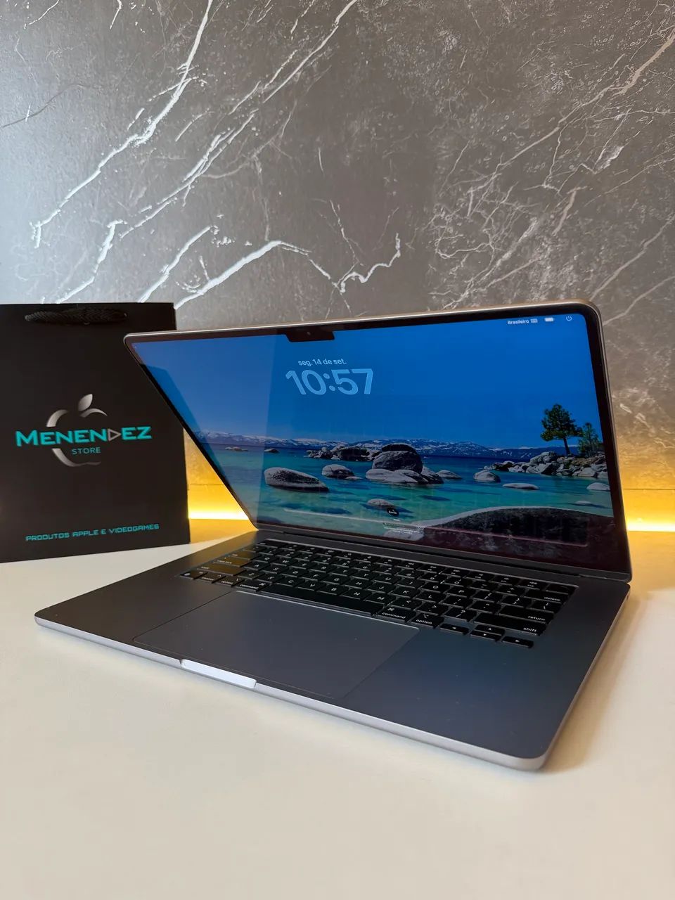 Macbook Air M2 15,3", 8gb Ram e 256gb Ssd, impecável! TROCAS