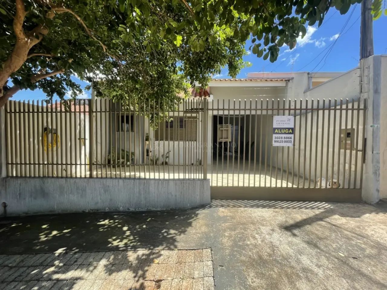 Casa/Sobrado Casa em Maringá