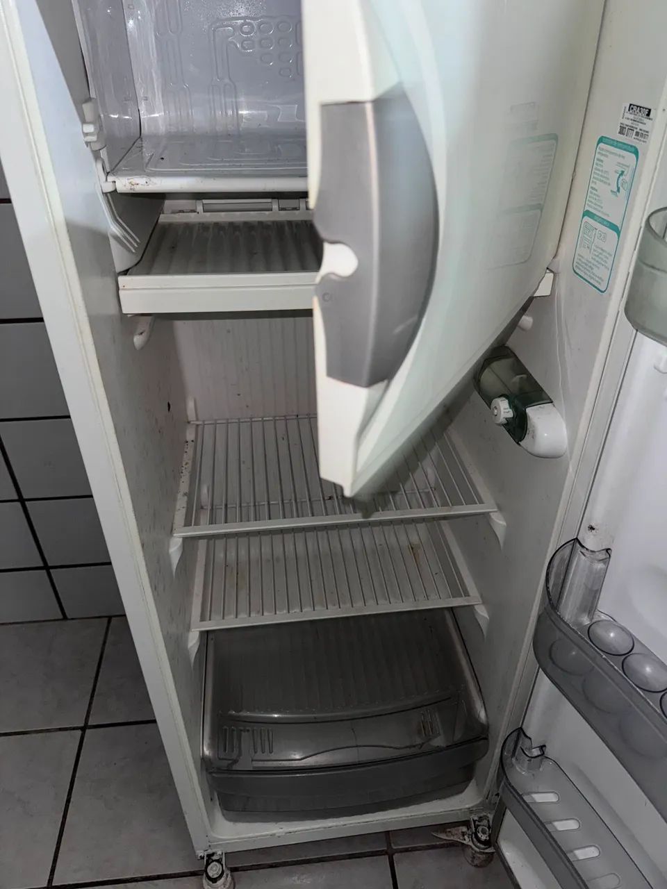 Vende-se geladeira consul - Foto 3