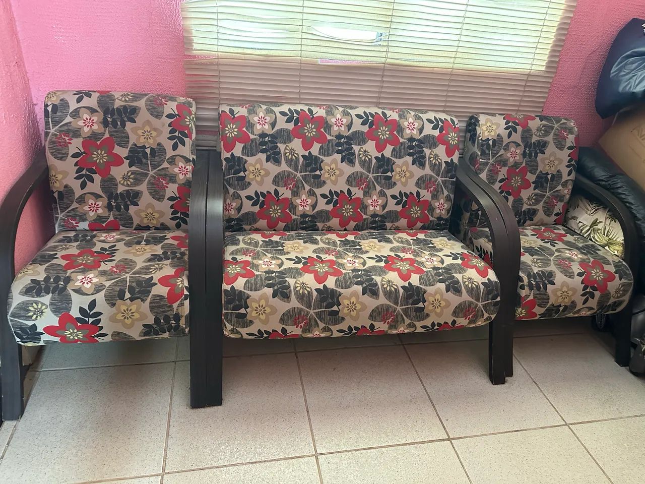 Conjunto de 3 cadeiras decorativas  - Foto 2