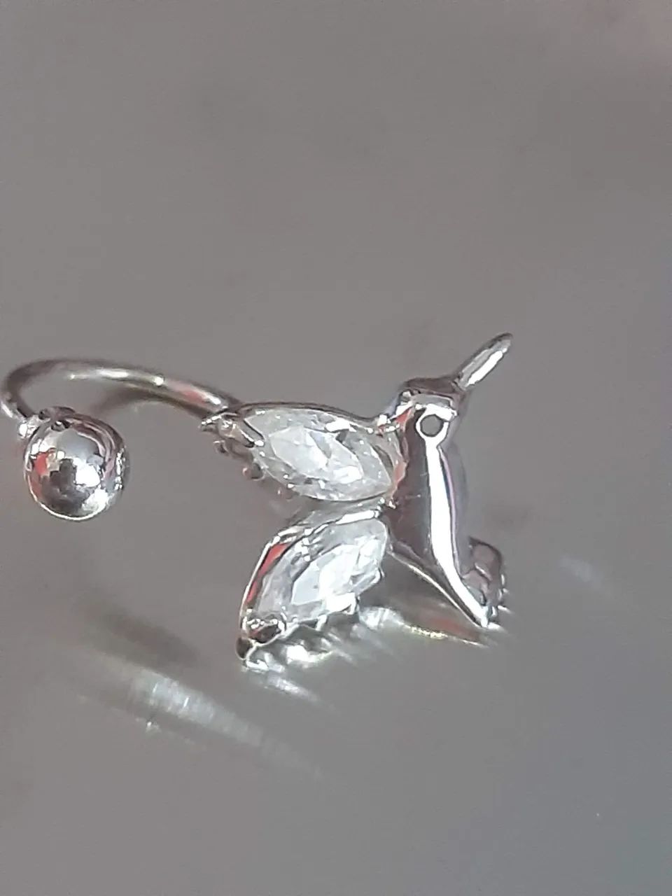Piercing  beija-flor  ouro branco 18k 750 0,9g - Foto 2