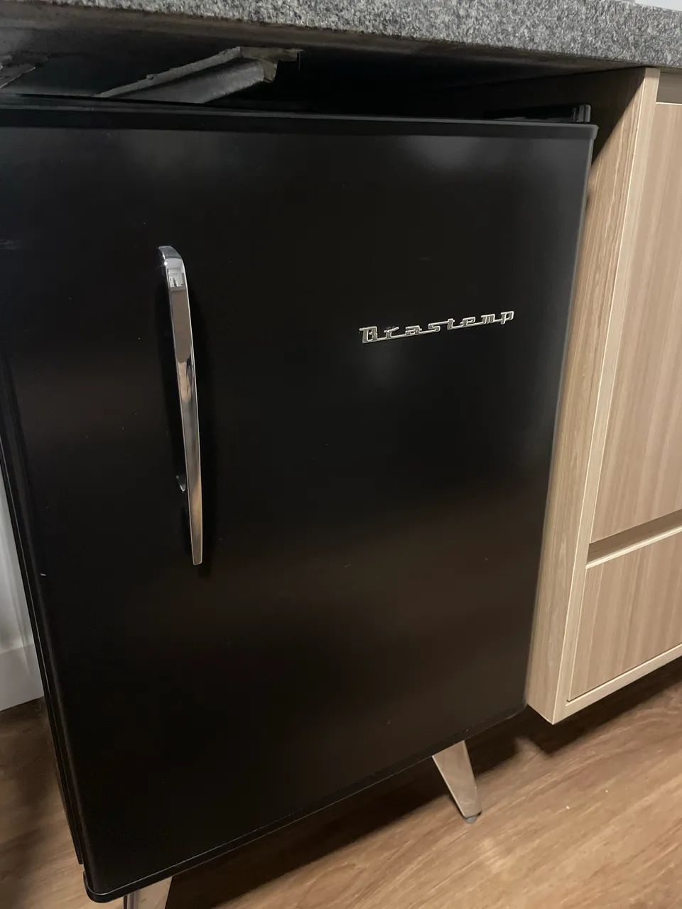 FRIGOBAR RETRO BRASTEMP 