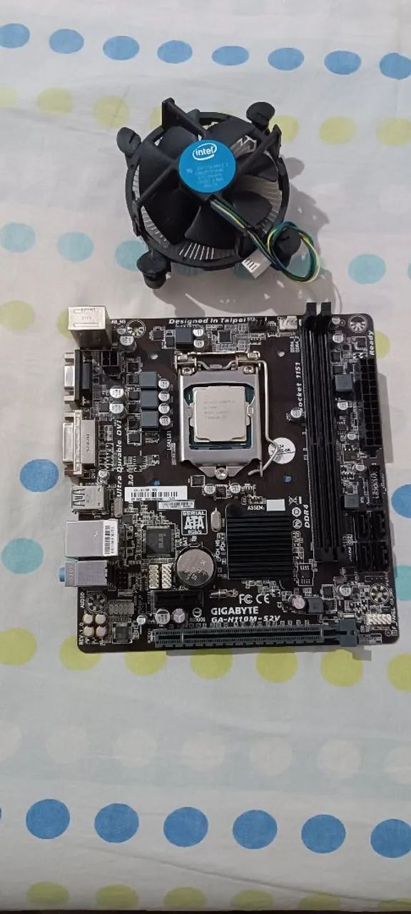 Kit placa mãe + processador I3 7° geração  + cooler Intel brinde 