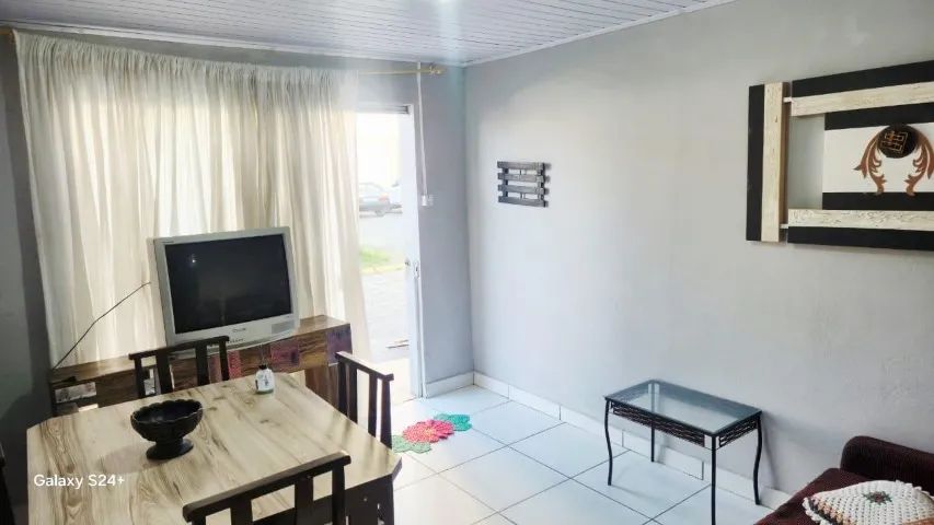 Kitnet Mobiliada Anual - R$ 1.100 com Água, Luz e IPTU Inclusos