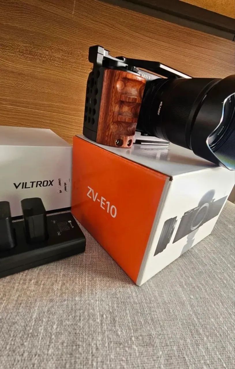 Câmera Sony ZVe10 com kit de equipamentos - Foto 3