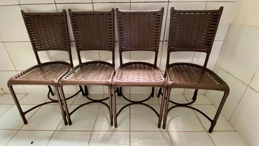 Mesa de jantar retangular de mármore + 4 cedeiras - Foto 2
