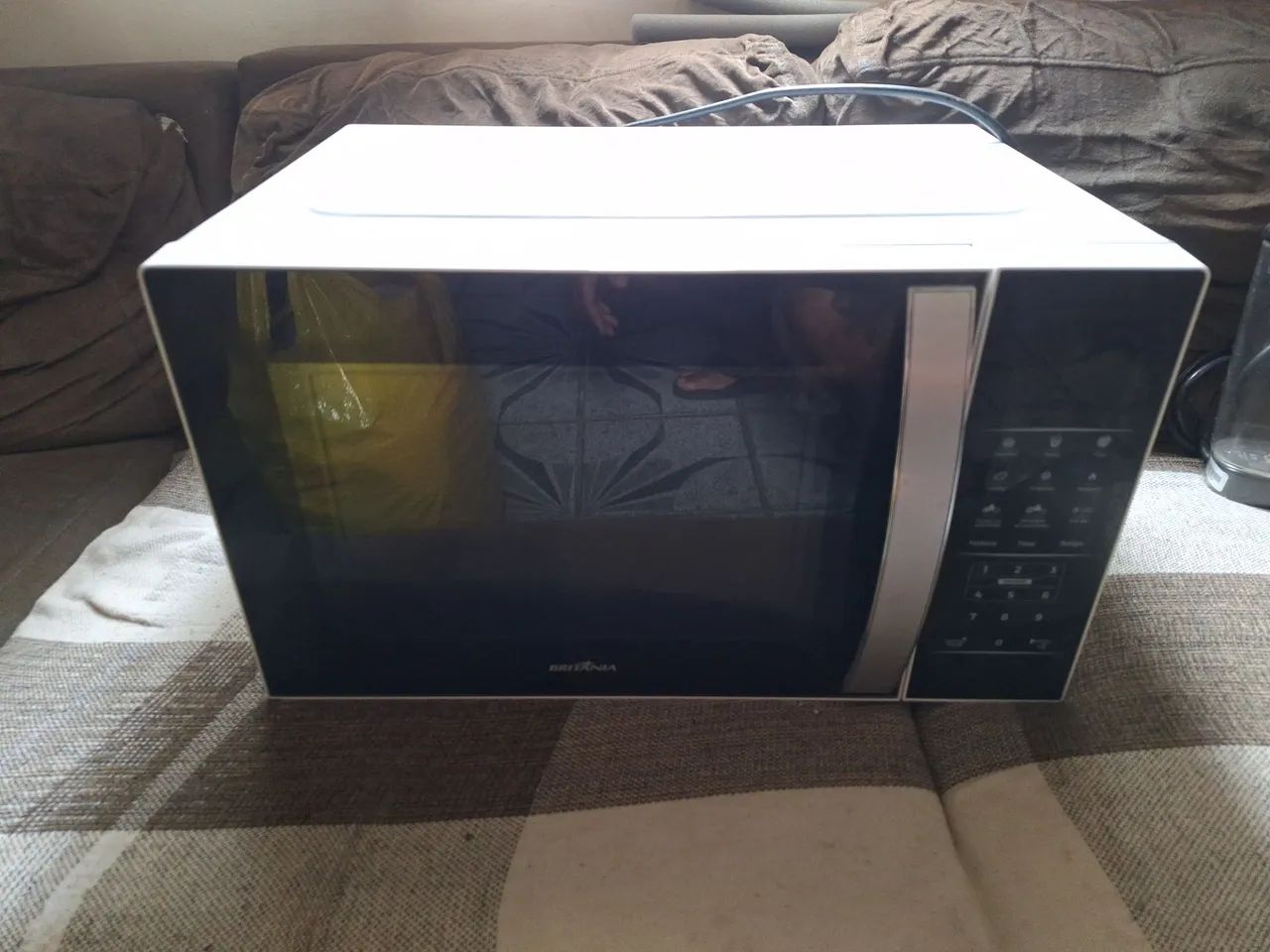 MICRO-ONDAS BRITÂNIA 220V - Foto 2