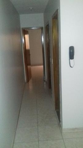 Alugo apartamento de fundo no Guará II - Foto 3
