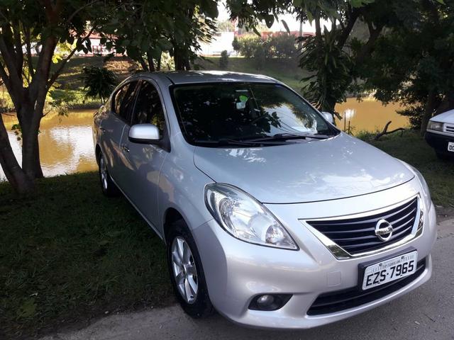 Versa 1.6 SL Flex 2014 c kit gas