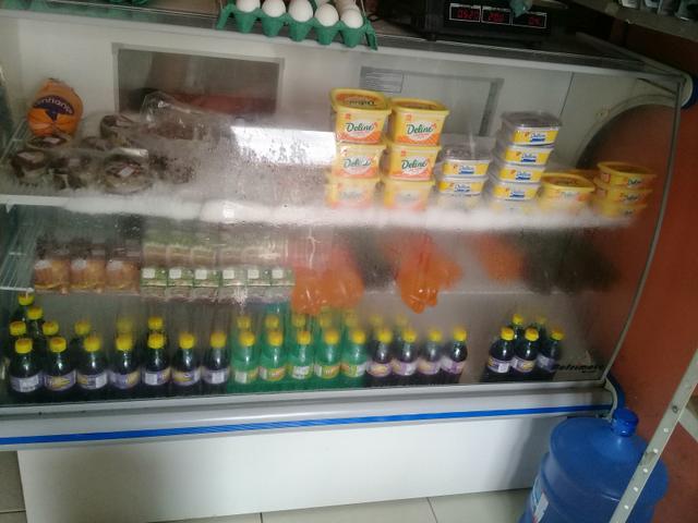 Vendo BALCÃO frigorífico semi novo na garantia