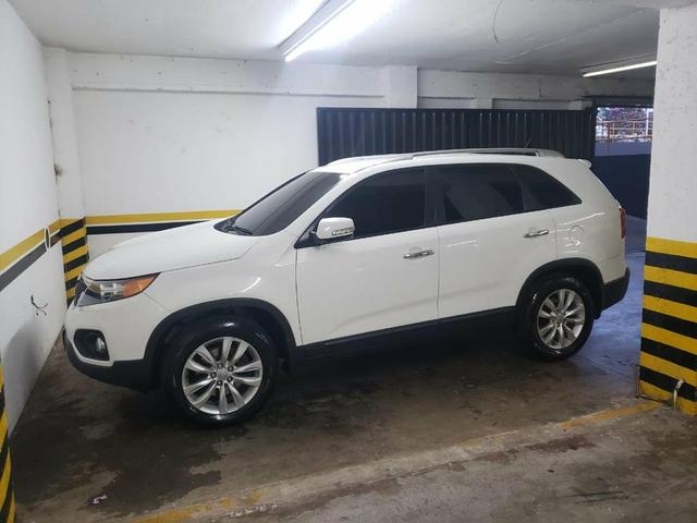 Sorento Impecável