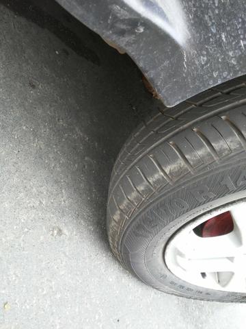 Vendo 9 Mil Nao aceito troca nem rolos dinheiro na mao o carro e seu - Foto 2