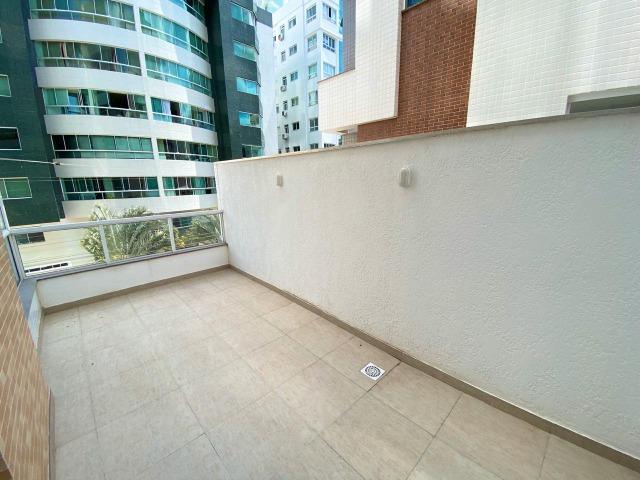 Apartamento três dormitórios decorado com terraço - Foto 6
