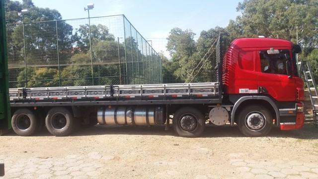 CAMINHÃO SCANIA P250 2013