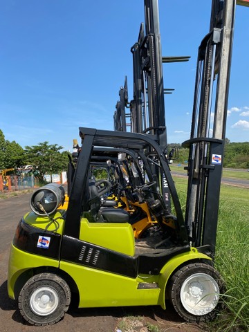 Maior frota da LATAM de empilhadeiras para Locaçao compra e venda  - Foto 2