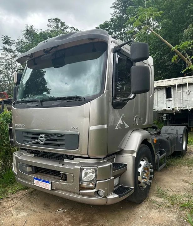 Volvo 330 euro 5 2013 - Foto 2