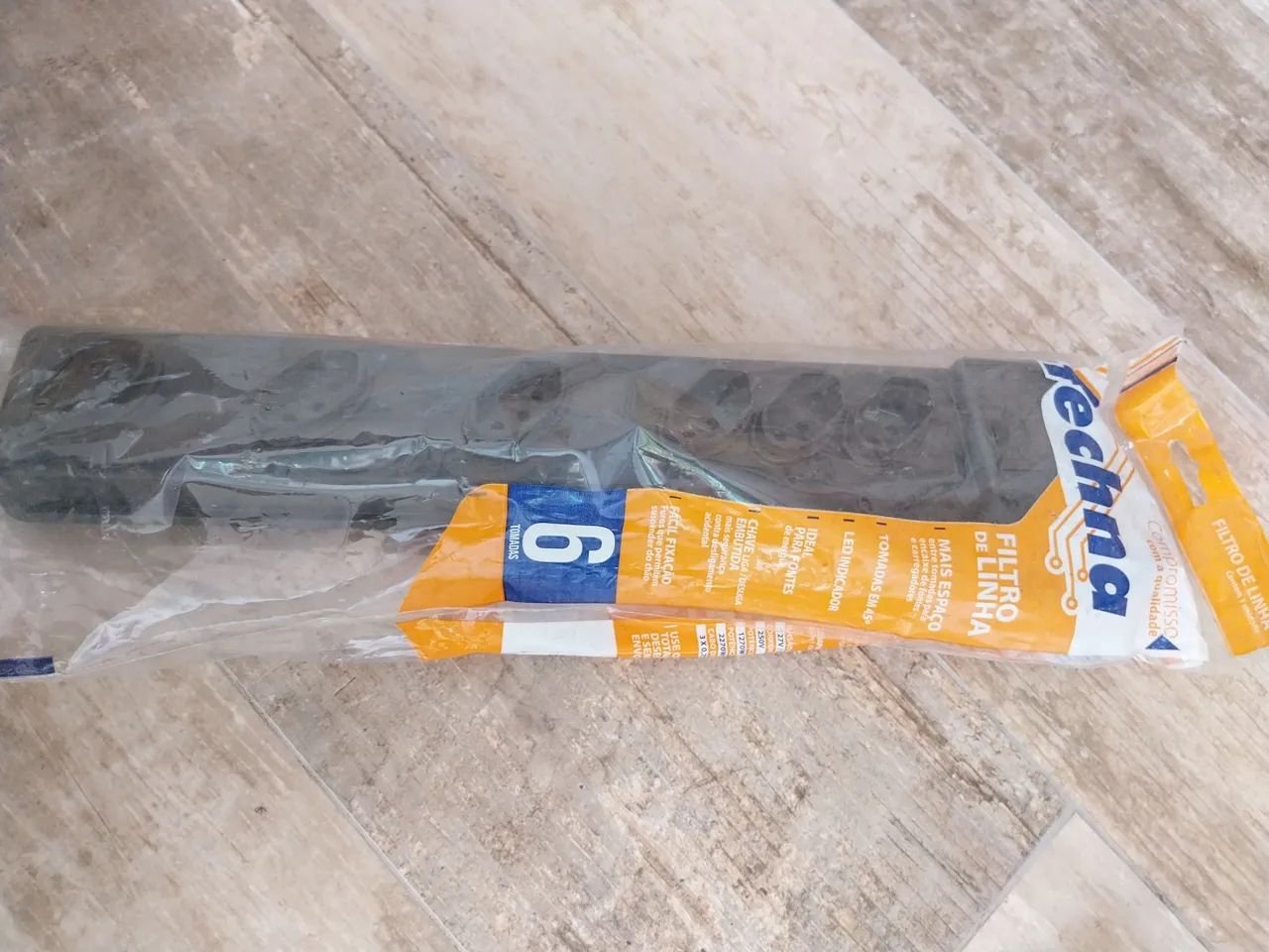 Filtro de linha 4 tomadas com chave e fusivel - Foto 3