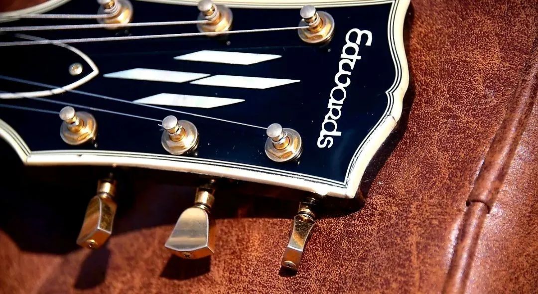 Guitarra Edwards by ESP E-LP 98 LTC Japonesa (8.999 só esse mês