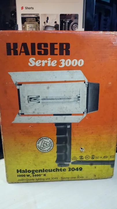 Luz de Flash Kaiser TYP-3049 com 02 lampadas 220 para colecionador - Foto 4