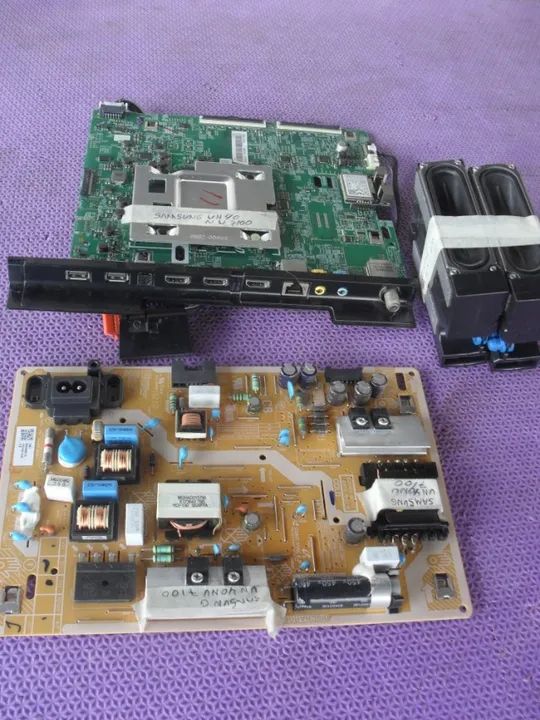 Tv Samsung UM 40 NU7100 placa