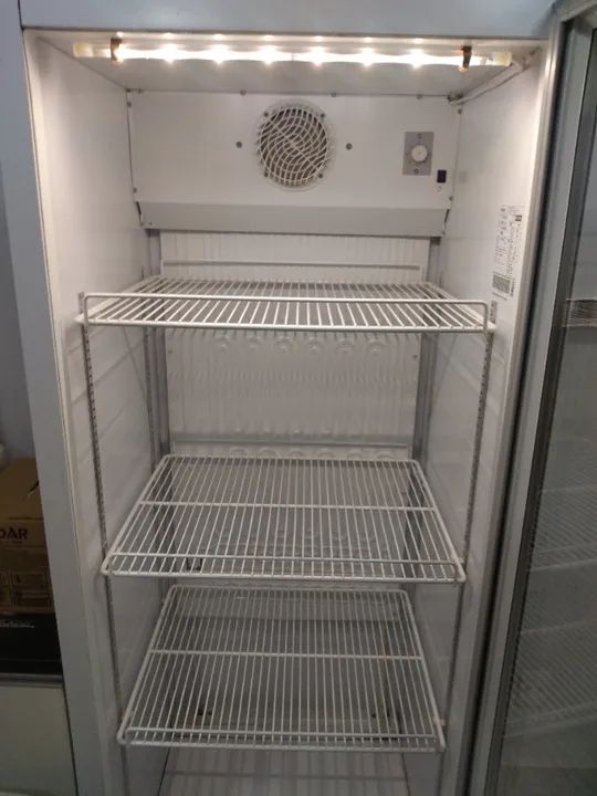 Refrigerador Expositora Porta de Vidro Gelopar GPTU-40 414L - Foto 3