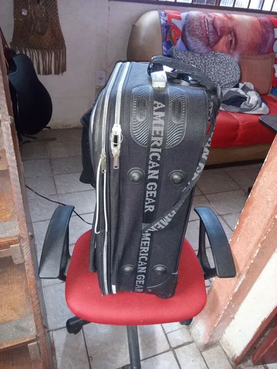 Maleta de Viagem c/ alça estendida e 2 rodinhas - Foto 4
