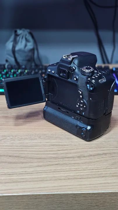 Kit Câmera Canon EOS Rebel T6i com Lentes 50mm e 24mm - Foto 4