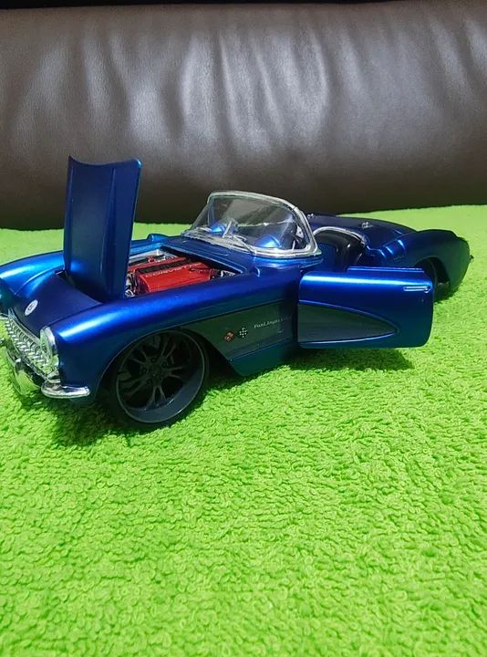 Miniatura Corvette 1/24